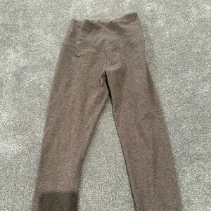 Beyond Yoga cropped heather brown/tan leggings small
